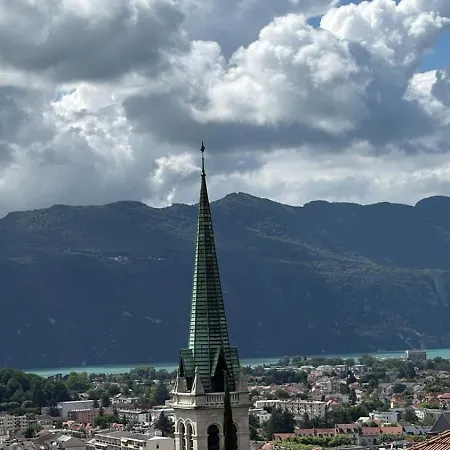 Centre Vue Montagne Parking Proche Thermes Chevalley Aix-les-Bains