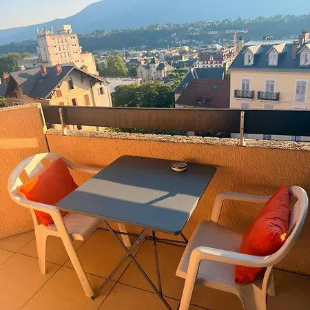 Appartement Centre Vue Montagne Parking Proche Thermes Chevalley