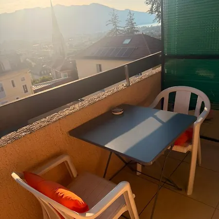 Centre Vue Montagne Parking Proche Thermes Chevalley Appartement *